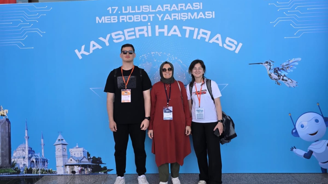Okulumuz  17. Uluslararası Meb Robot Yarışmasına katıldı.