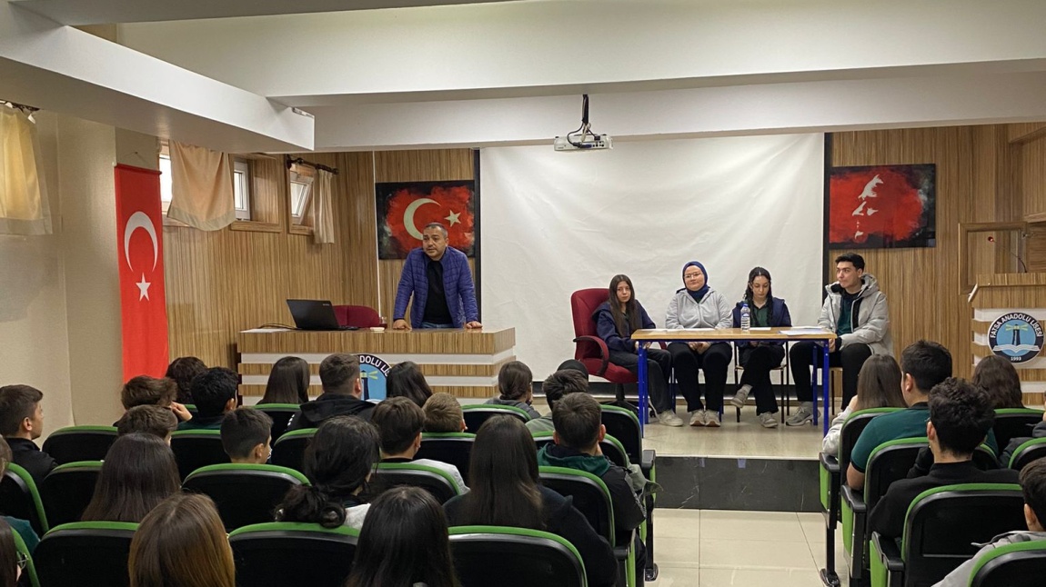 Okulumuzda, 9. sınıf öğrencilerimize liseye uyum semineri düzenlenmiştir.
